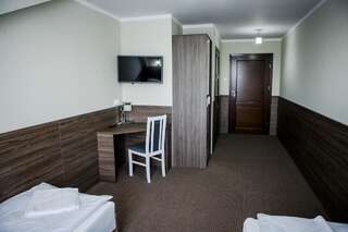 Мотели Motel Domowy Gościniec Ломжа Двухместный номер с 2 отдельными кроватями-2